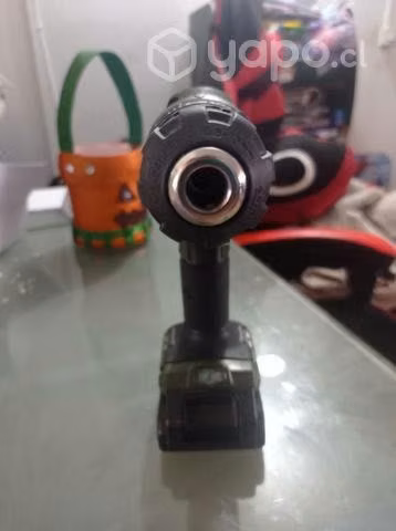 Taladro atornillador con percutor de 12v