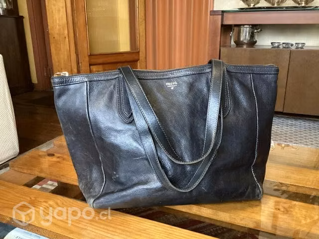 Cartera cuero marca Fossil negra