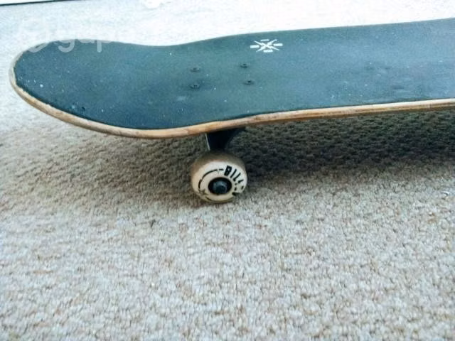 Skateboard Iron Trucks