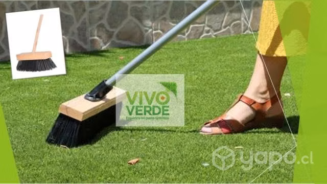 Cepillo peinador para pasto sintético