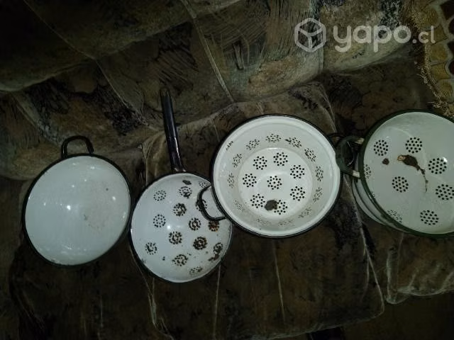 Antiguos espumadores y coladores retro vintage