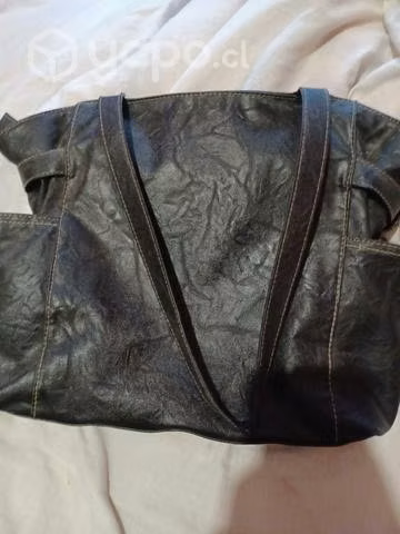 Cartera negra tamaño mediano