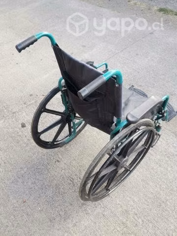 Silla de ruedas casi nueva