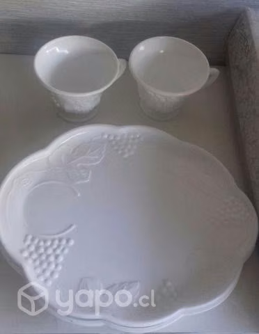 2tazas con su base de plato tipo bandeja.Porcelana - Imagen 2