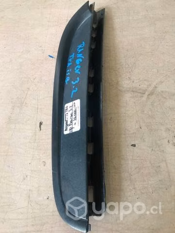 Moldura exterior puerta tras izq Ford Ranger 2018