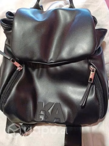 Mochila de cuerina