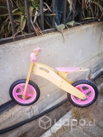 Bicicleta equilibrio niña