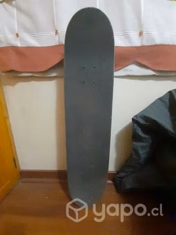 Skate Marca Darkstrar