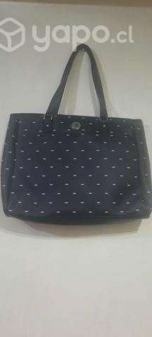Cartera negra marca TOMMY HIGFIGER - Imagen 3