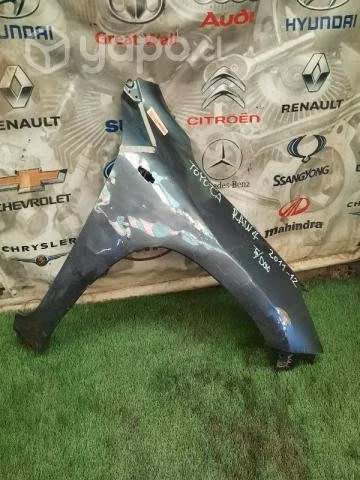 Tapabarro derecho toyota rav4 2011