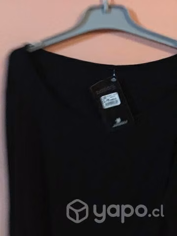 Polera negra xl nueva con etiqueta