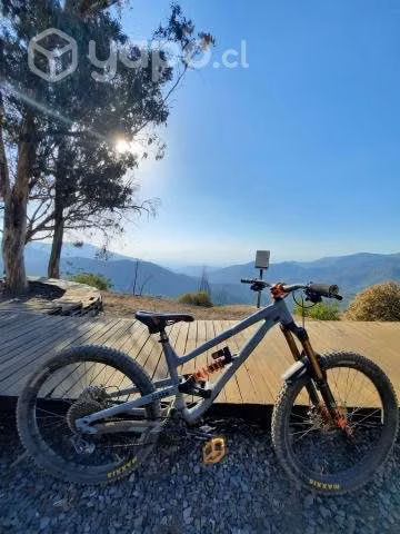 Commencal clash 2021
