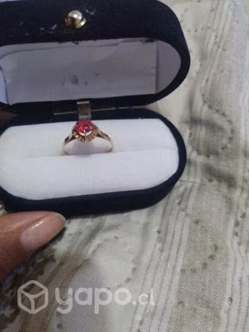 Anillo de oro