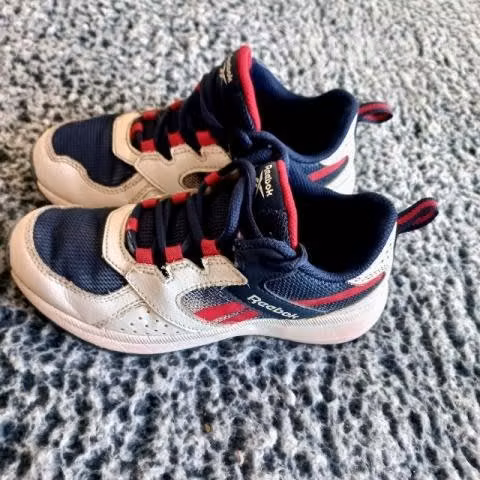 Zapatilla niño deportiva