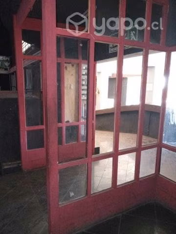 Panel de madera con ventanas