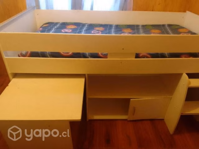 Cama con escritorio