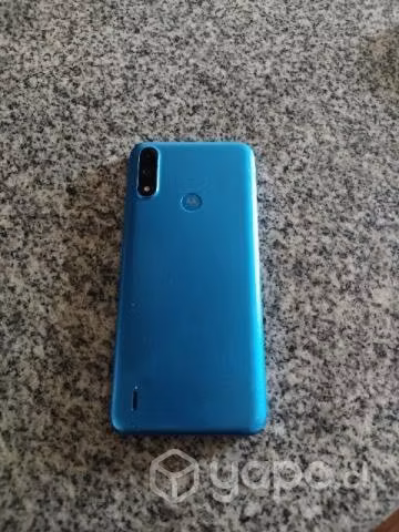 Teléfono moto g7 power para reparar