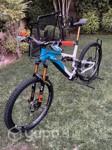 Commencal Meta Power 29 Signature E-Bike Año 2021