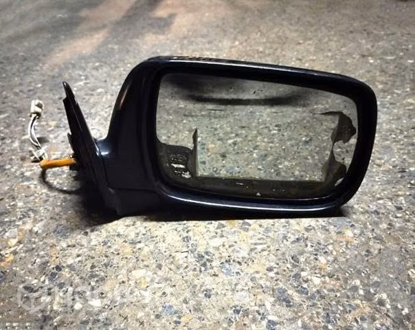 Espejo Derecho Subaru Legacy 2000-2004 Con Detalle