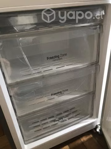 Refrigerador lg casi nuevo
