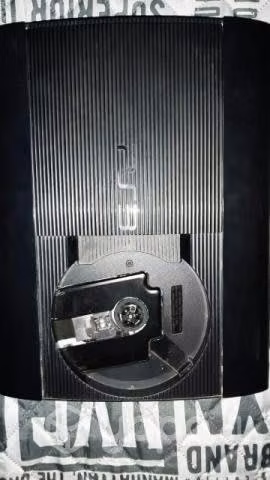 PS3 súper slim usada