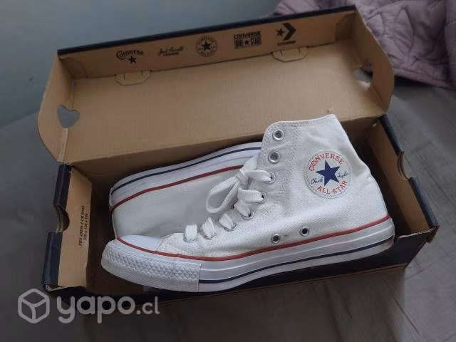 Converse Chuck Taylor talla 40