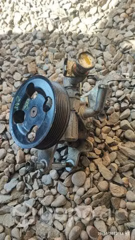Bomba hidráulica nissan np 300