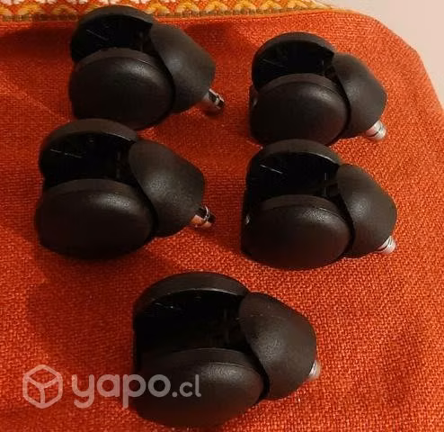 Ruedas nuevas para mesa o silla