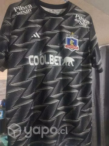 Indumentaria Colo Colo 2023