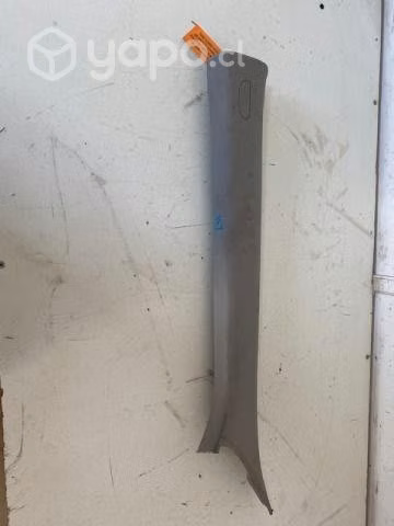 Tapiz cubre pilar delantero superior izq (MT174)