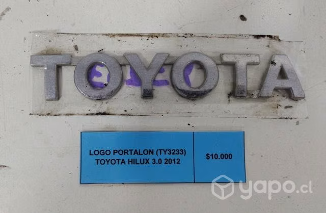 Logo Portalon (TY3233) Toyota Hilux 3.0 2012