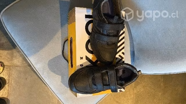 Zapatos colegio