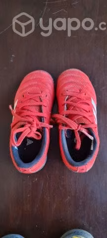 Zapato de futbol niño