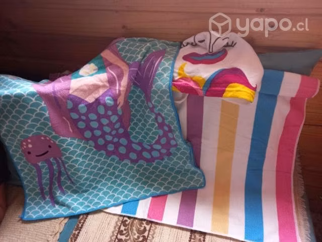 Toallas con gorrito de niña y niño
