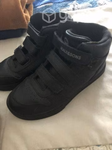 Ropa y zapatos de Niño