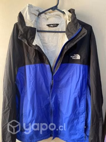 Casaca impermeable north face