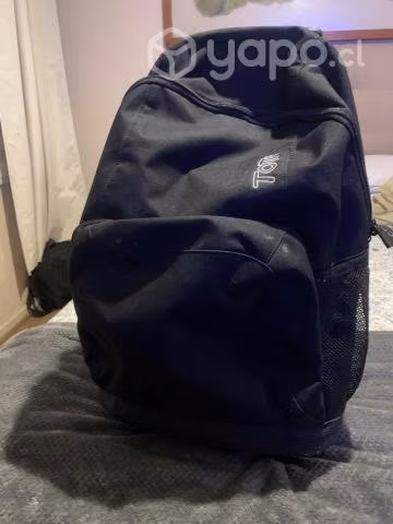 Bolso con ruedas
