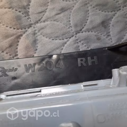 Neblinero Mercedes w204 izquierdo