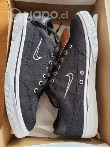Zapatillas Nike talla 40 - Imagen 3