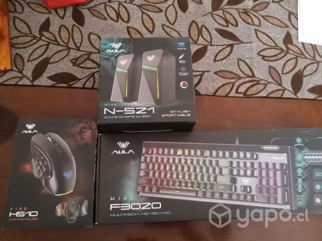 Set gamer marca Aula (teclado NO mecánico)