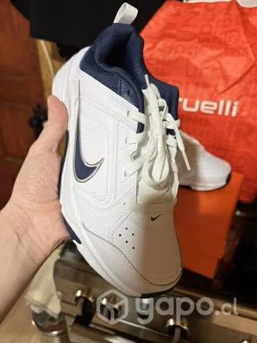 Zapatilla Nike hombre talla 42 - Imagen 3