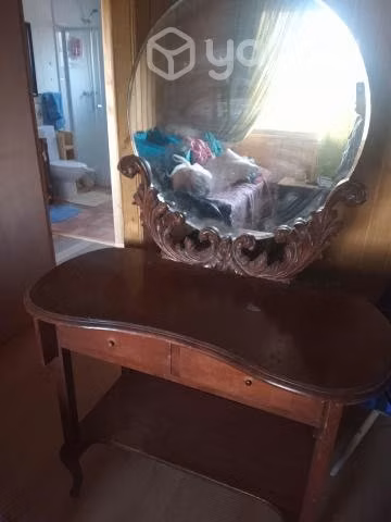 Mueble antiguo Tualet con espejo