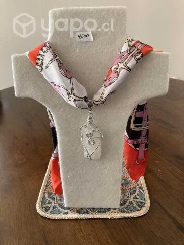Collares