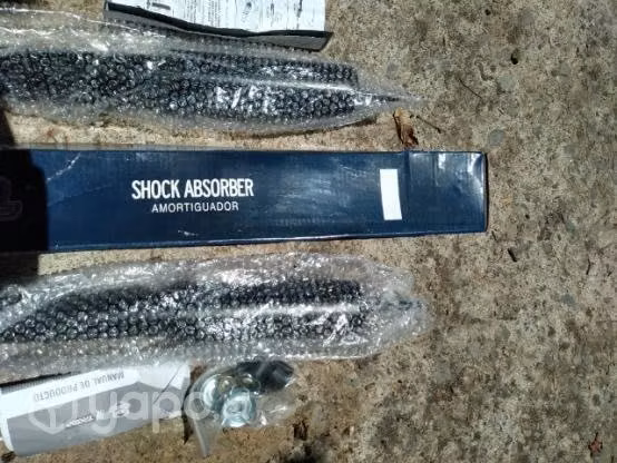 Amortiguadores a gas nuevos para Toyota pack