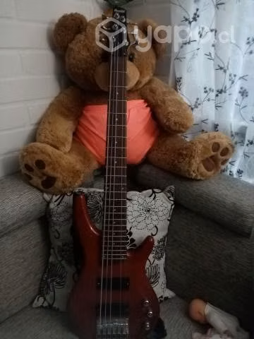 Bajo 6 cuerdas Ibanez Soundgear Gio