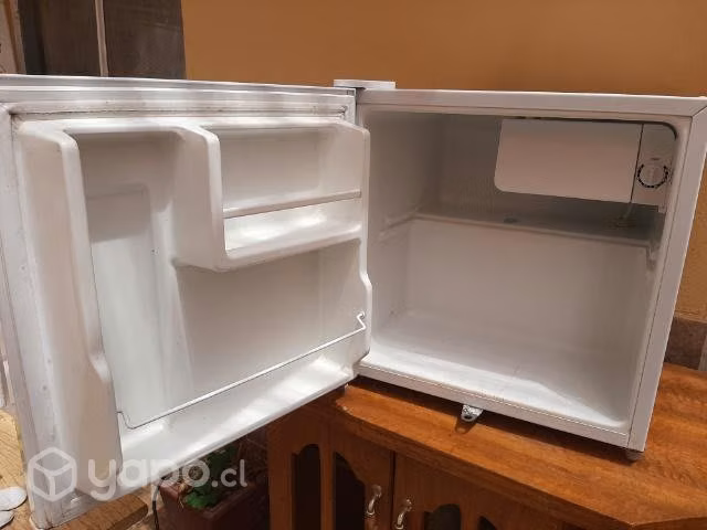Refrigerador pequeño frigobar