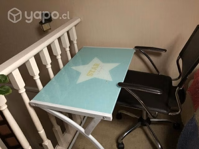 Escritorio de vidrio