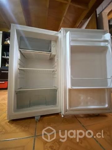 Frigobar IRT 110 Litros