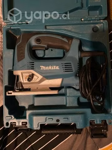 Sierra caladora makita jv0600k