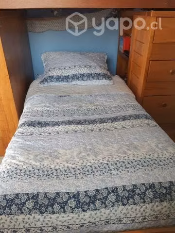 Camarote con escritorio y silla